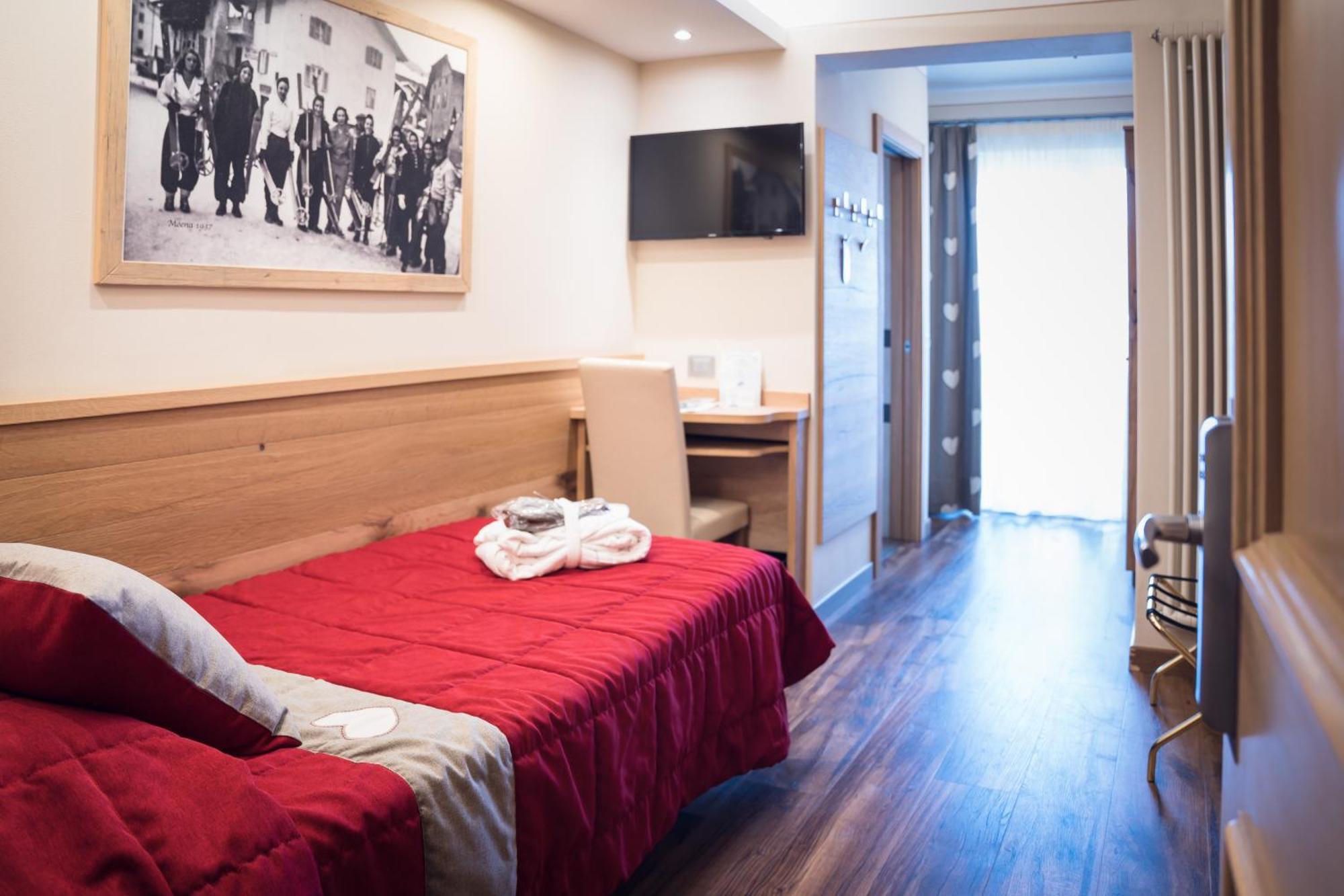 Hotel Alle Alpi موينا المظهر الخارجي الصورة