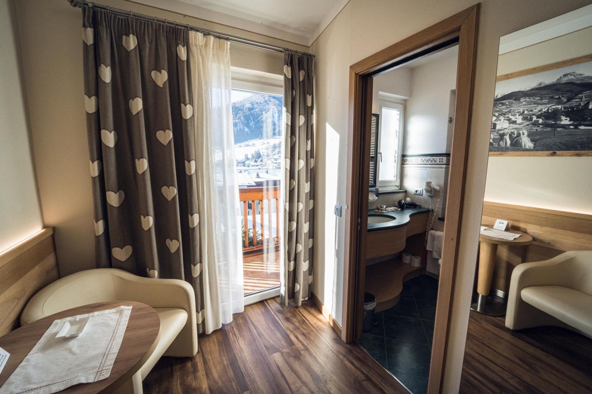 Hotel Alle Alpi موينا المظهر الخارجي الصورة