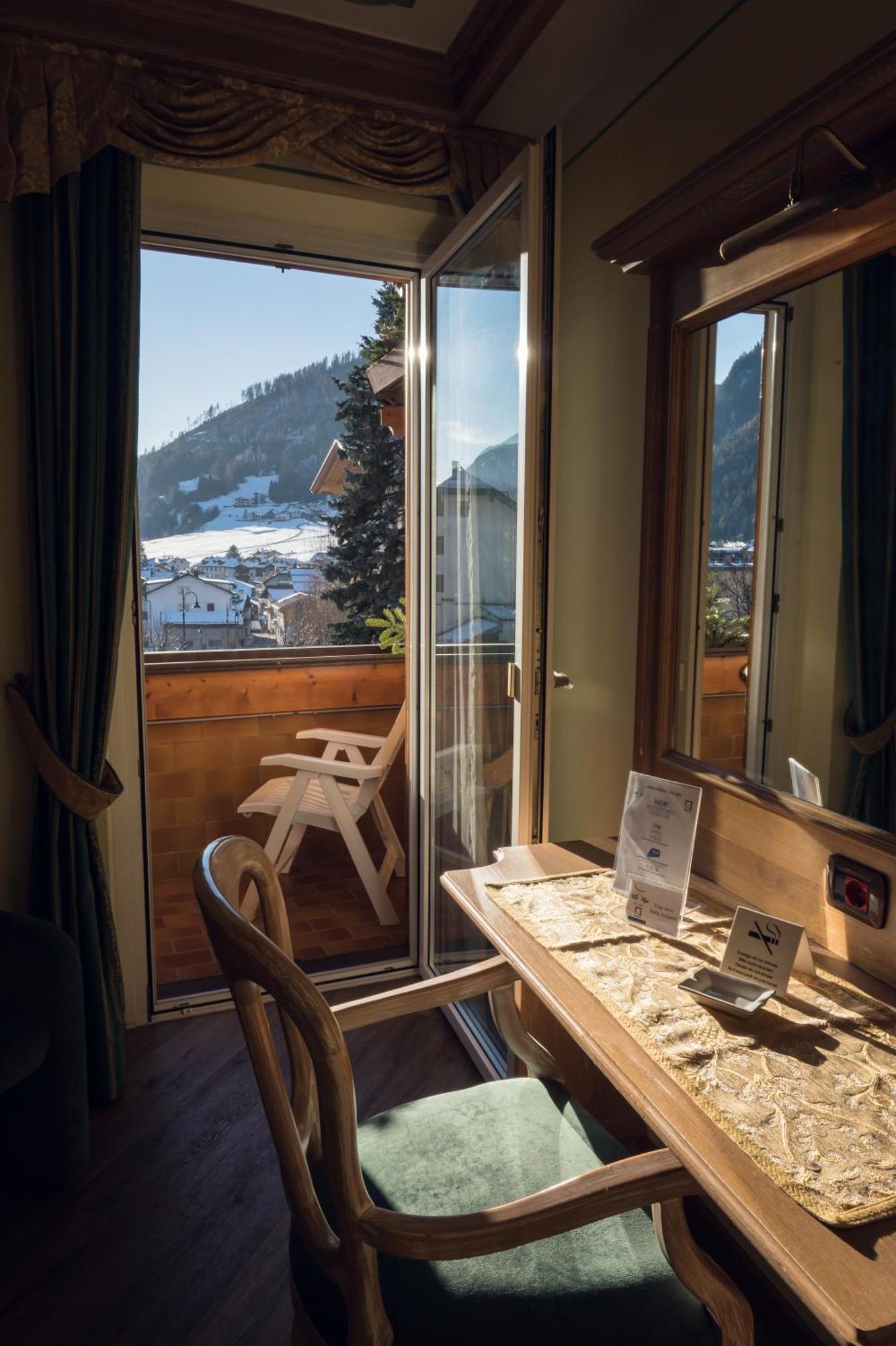 Hotel Alle Alpi موينا المظهر الخارجي الصورة