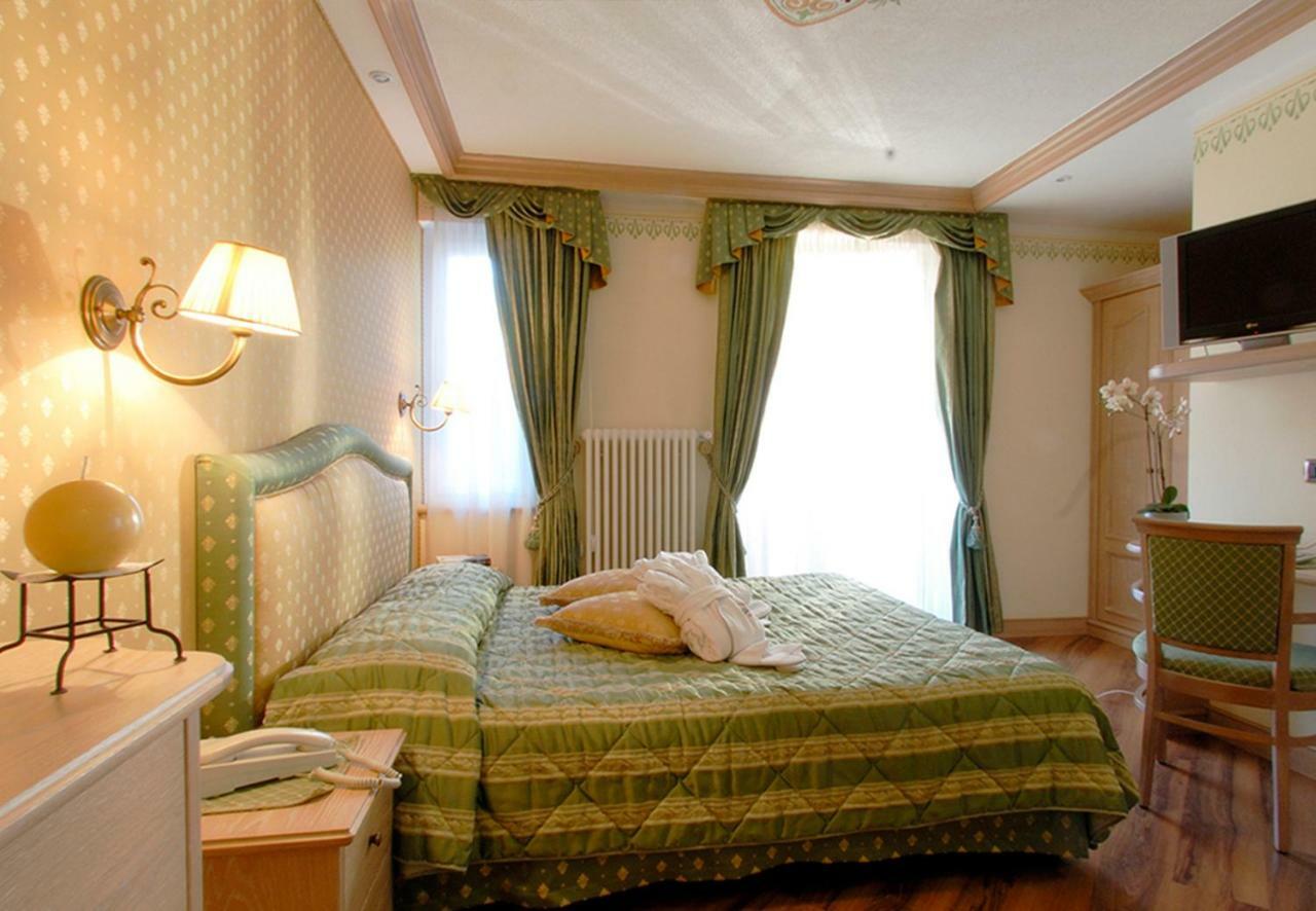 Hotel Alle Alpi موينا المظهر الخارجي الصورة